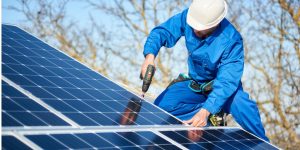 Installation Maintenance Panneaux Solaires Photovoltaïques à Chanteuges